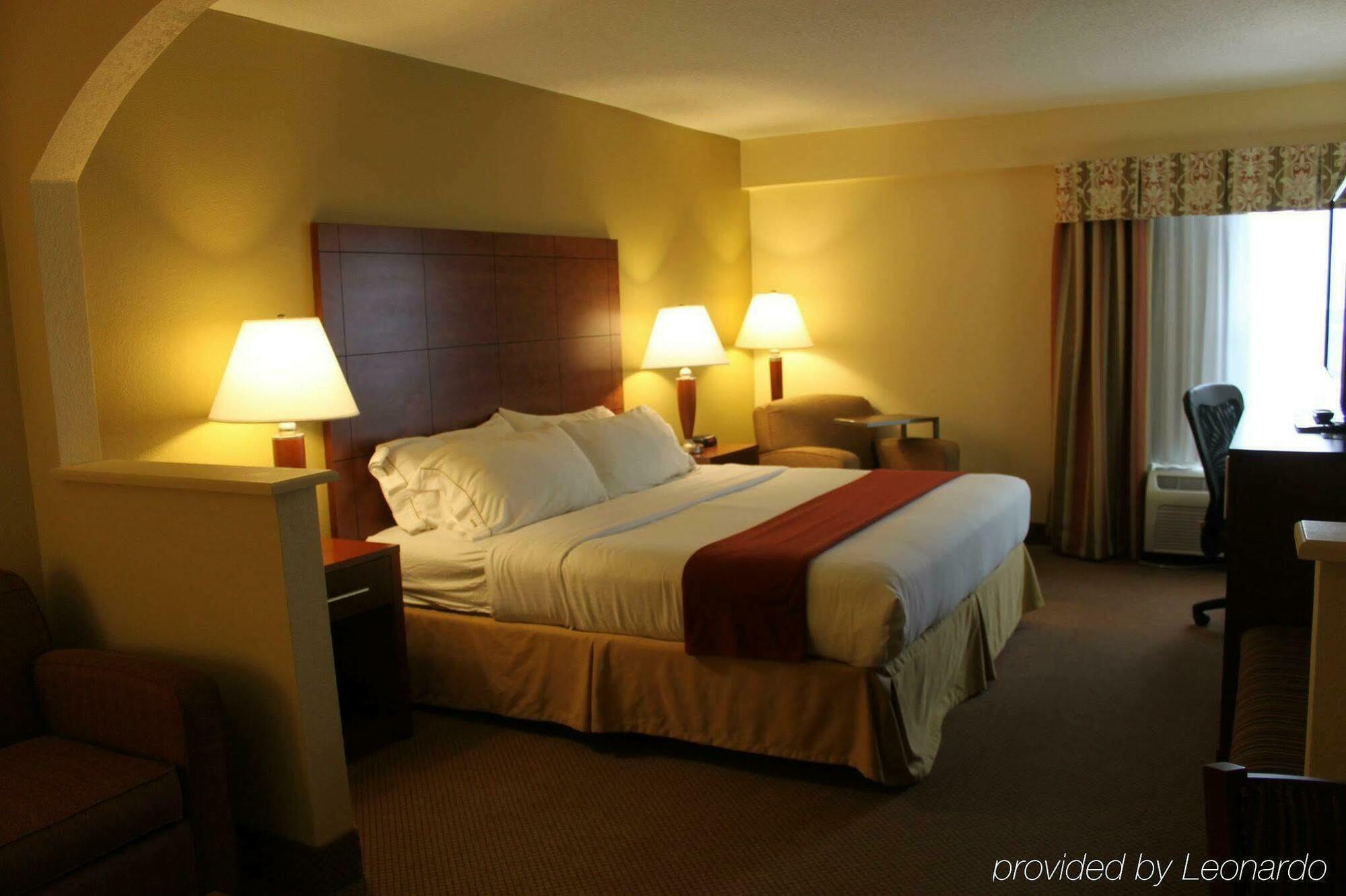 Express By Ihg Hotel